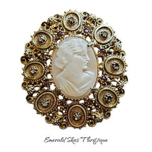 vintage Florenza gold-tone cameo hand-carved shell w rhinestones. Free ship